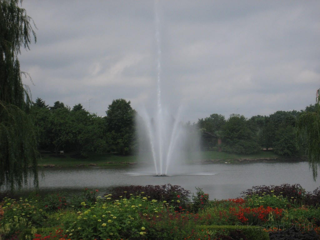 Botanical Gardens 2010 0135.jpg - The Chicago Botanic Gardens. Wear comfortable shoes, and be prepared to enjoy the landscape for a day.